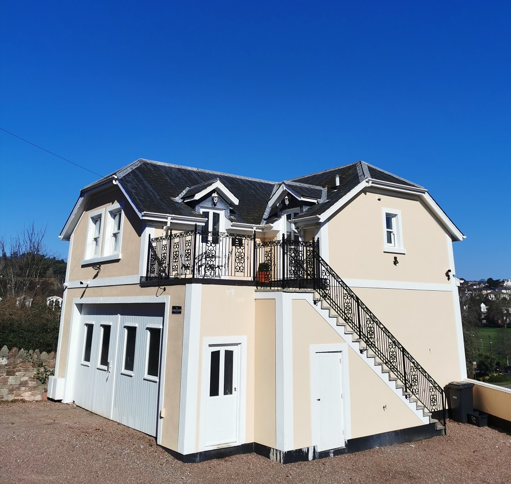 The Coach House on the Line Torquay Railway Station Cottages