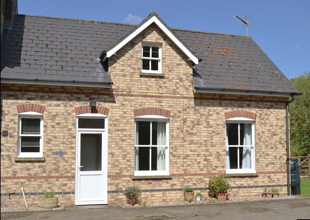 Station House Cawston Railway Station Cottages